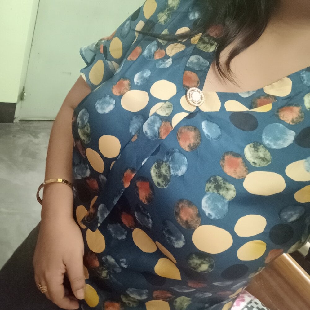 horny-bhabi123 profile