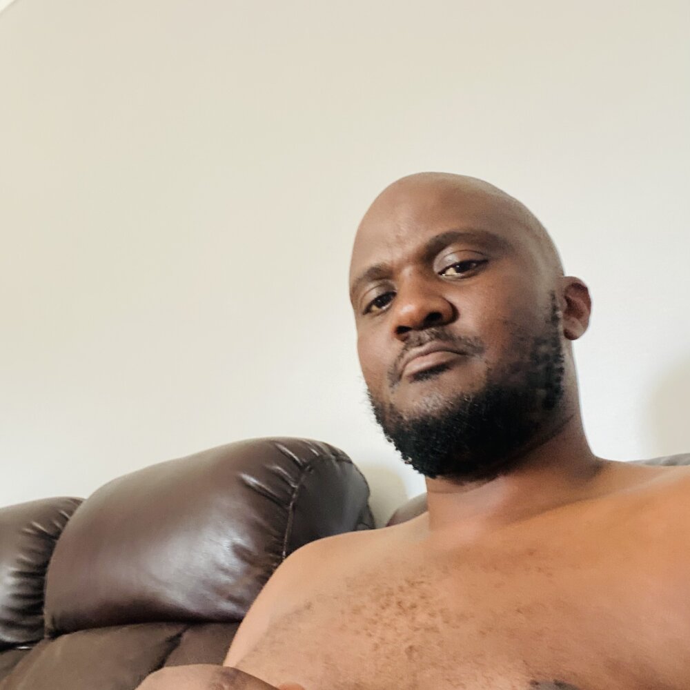 GiveITall's Offline XXX Chat