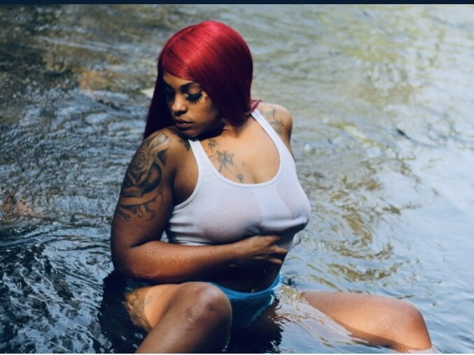 souulsnatcher live cam model at StripChat
