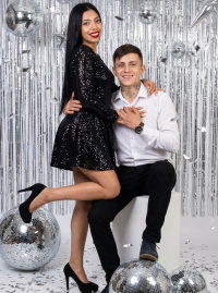 Model MeganAndMax@xh