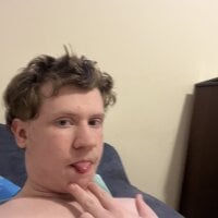 CostlyEntrance's Offline Chat Room