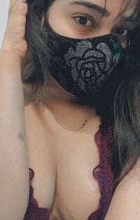 mia_mai_'s Offline Chat Room