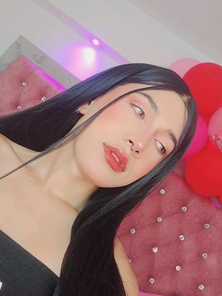 kristallswan from stripchat