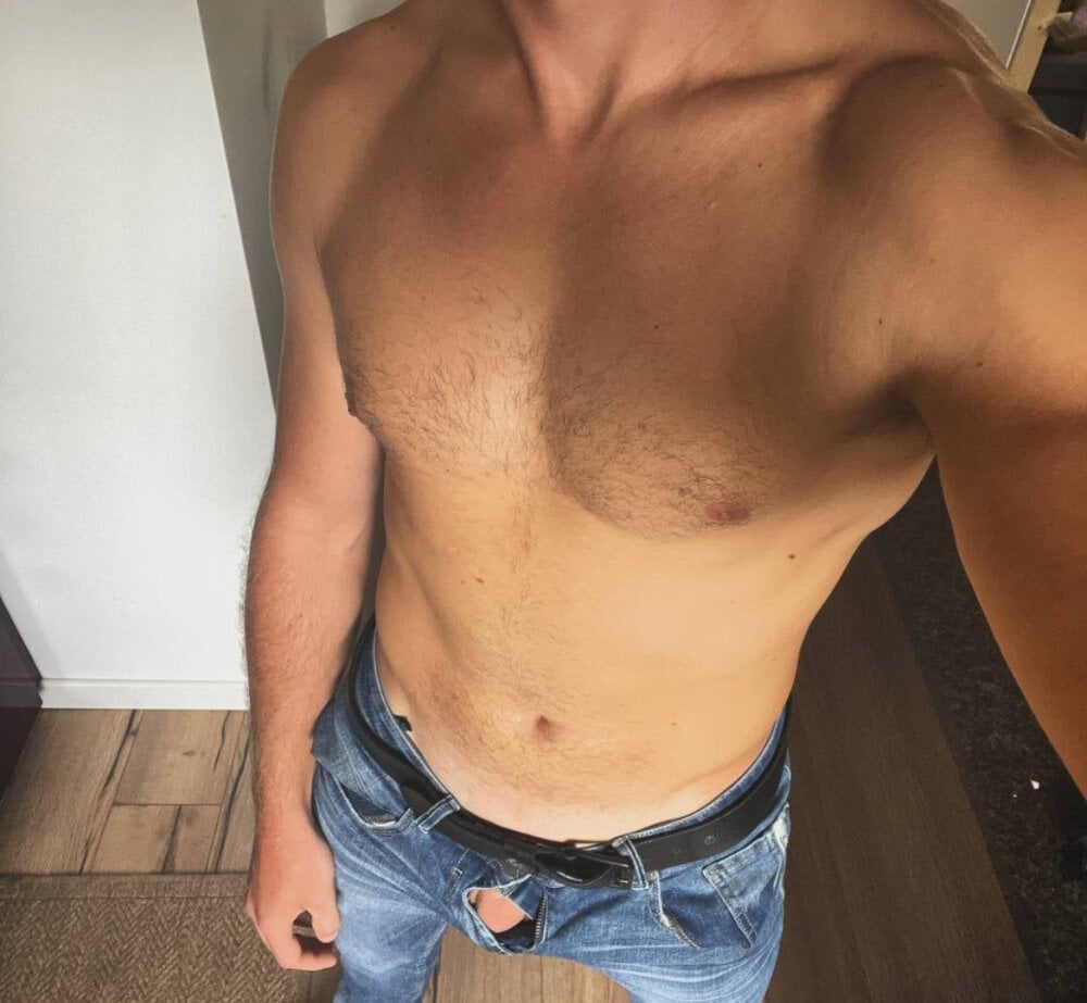 thefrench3990 from stripchat