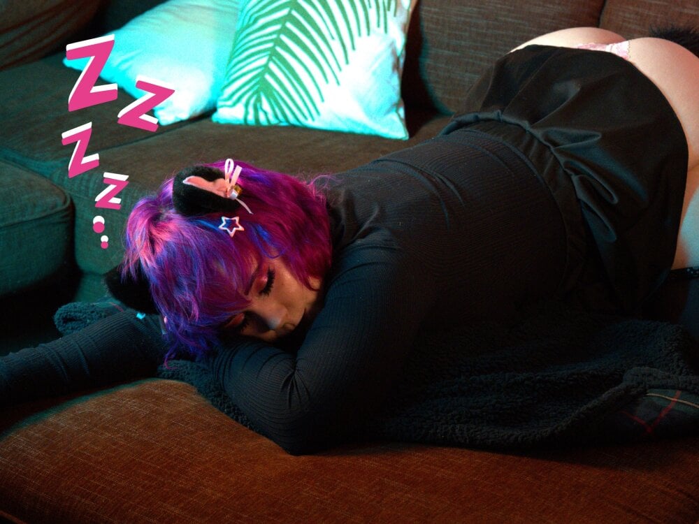 Angel-Lewd-Cake profile