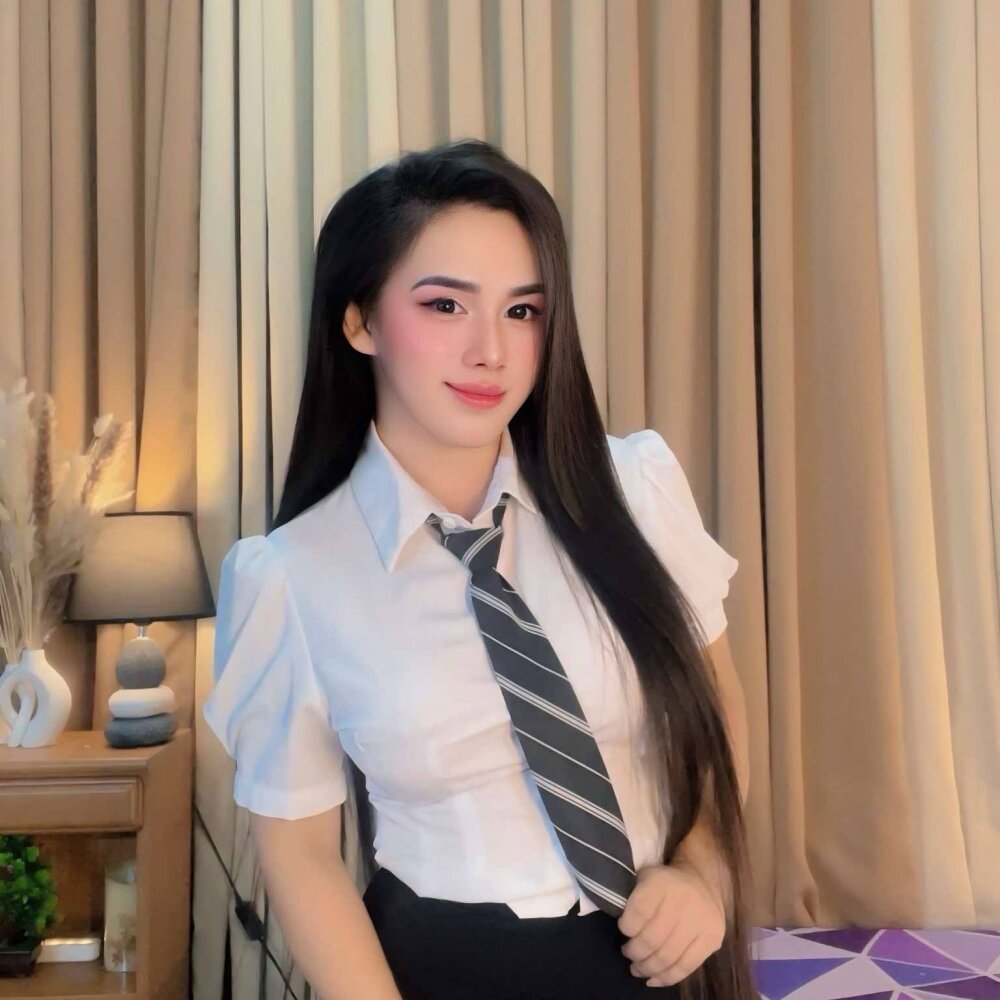 miyaka_bubbles from stripchat