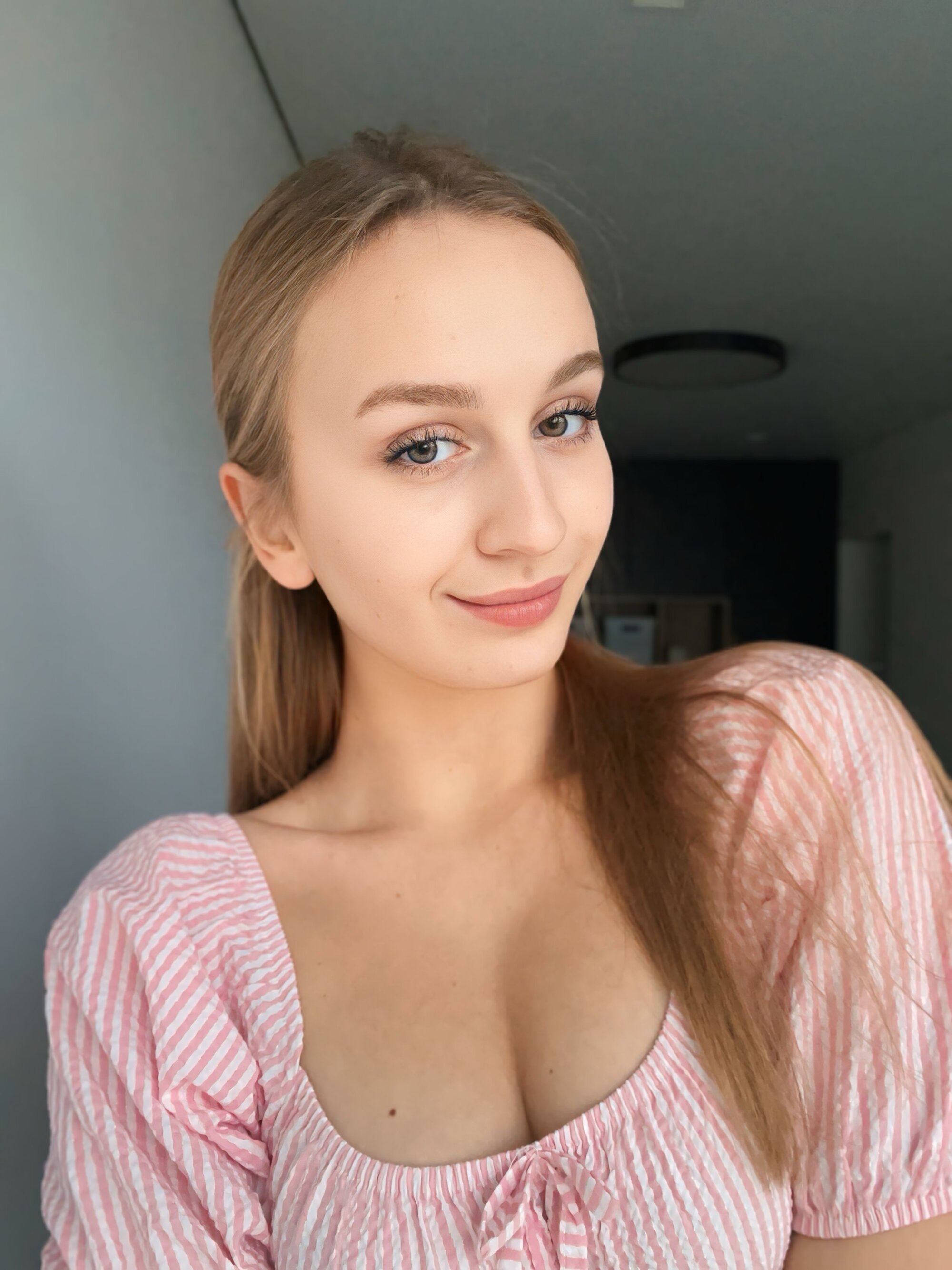 BlondeWhisper