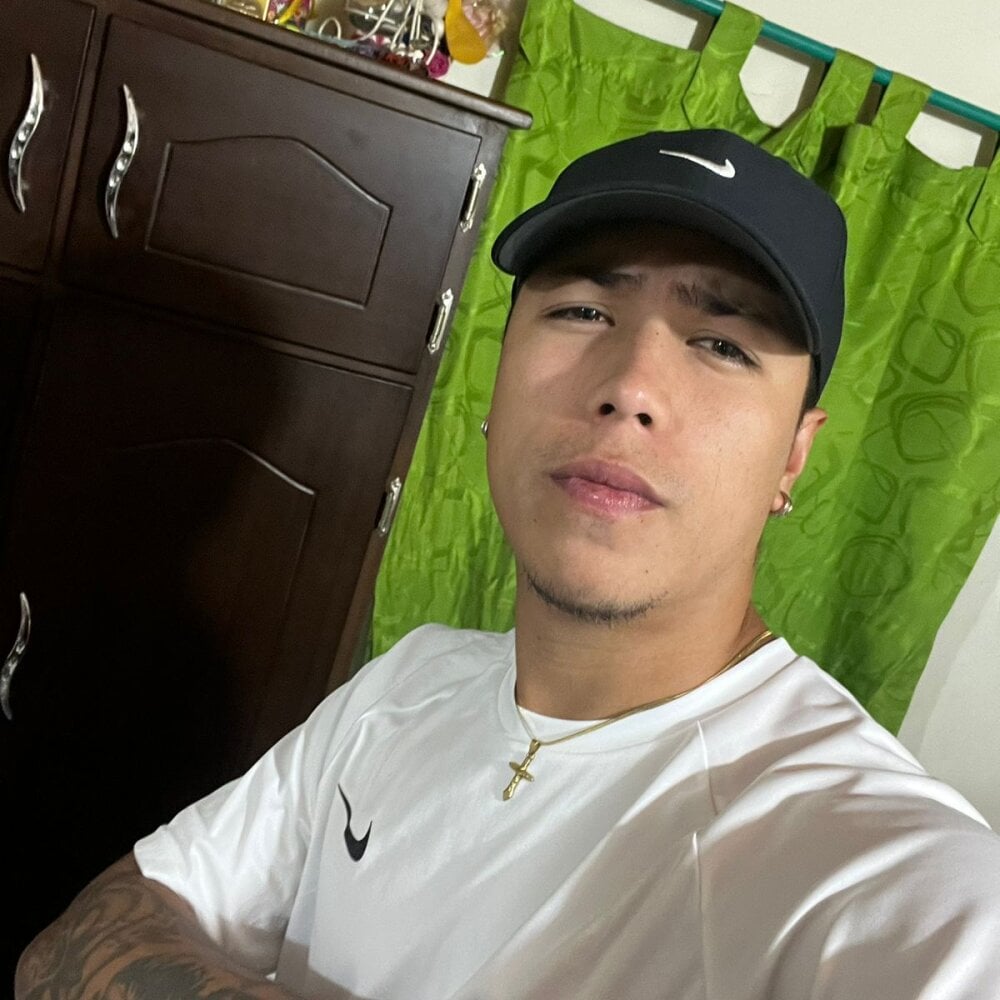 david__hot_7 from stripchat