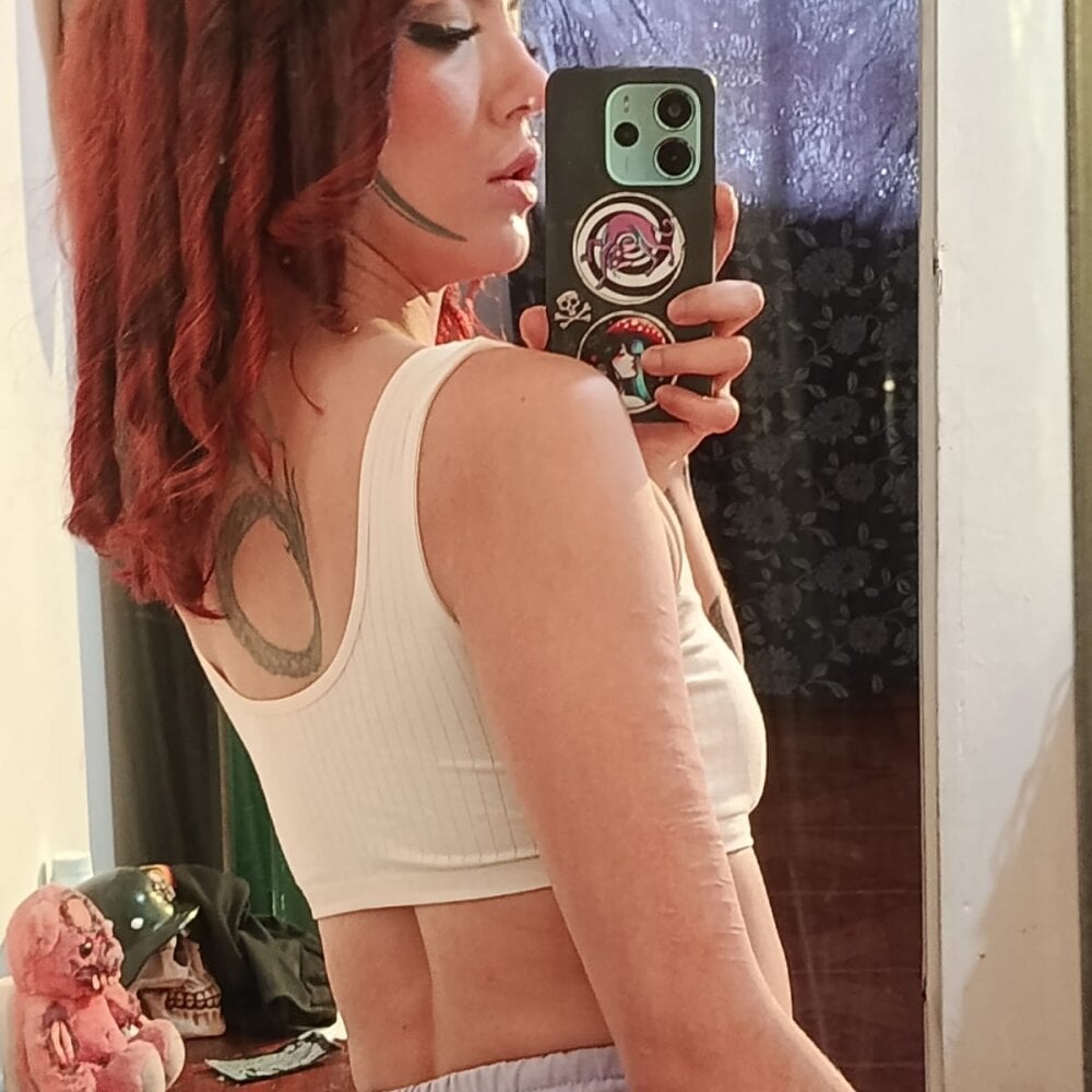 nix_wolf from stripchat