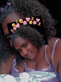 Zoe9988's webcam live show