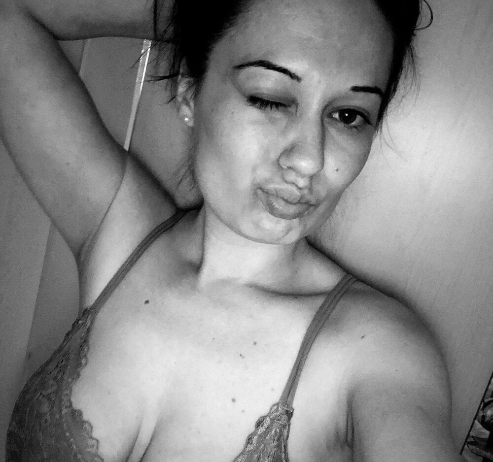 AuroraAllure_ profile