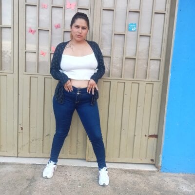 Penolope650 Female Colombian Live Cam Nude