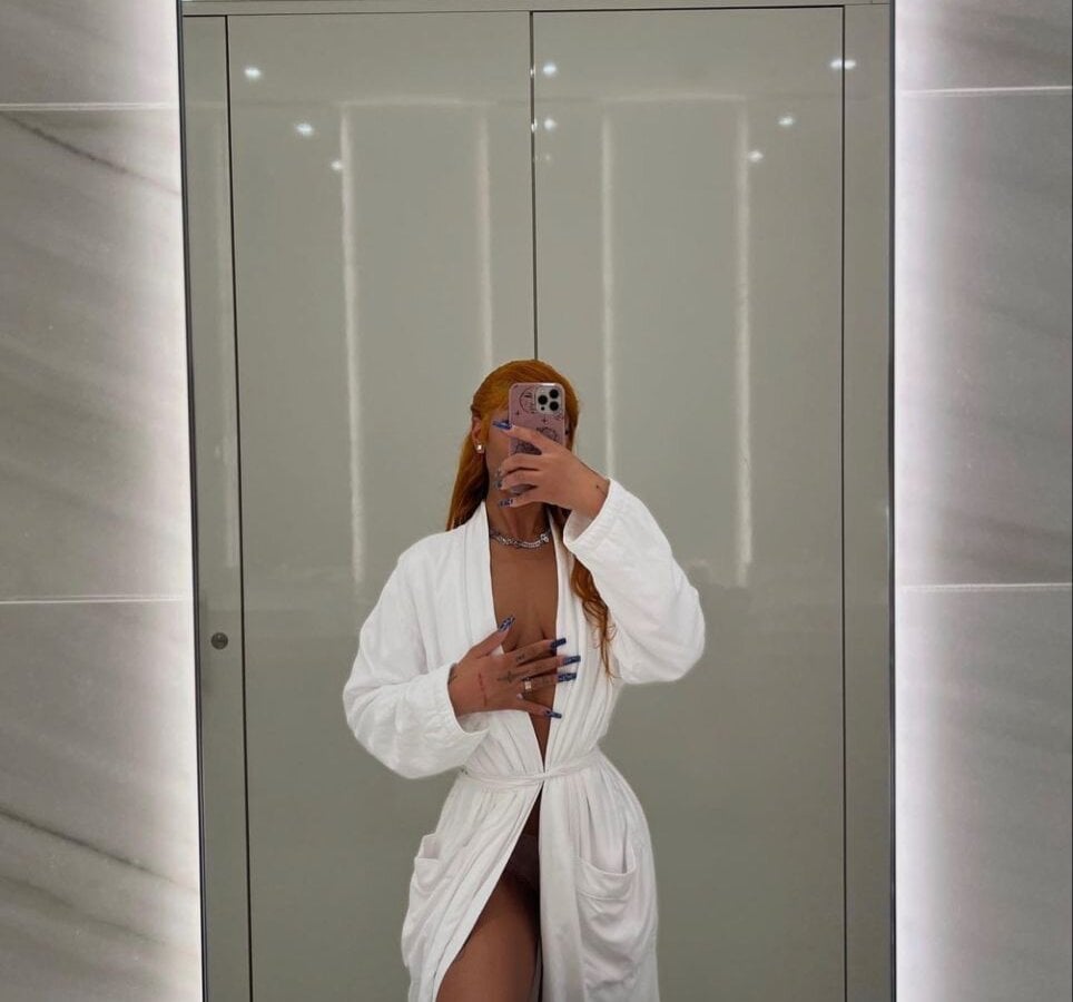 DroppingComa's Offline XXX Chat