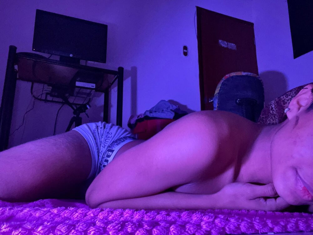 ariel_adan profile