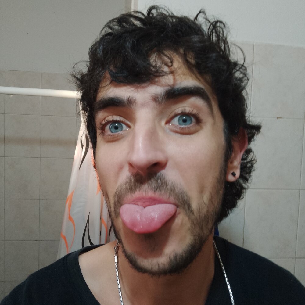 agussteen from stripchat