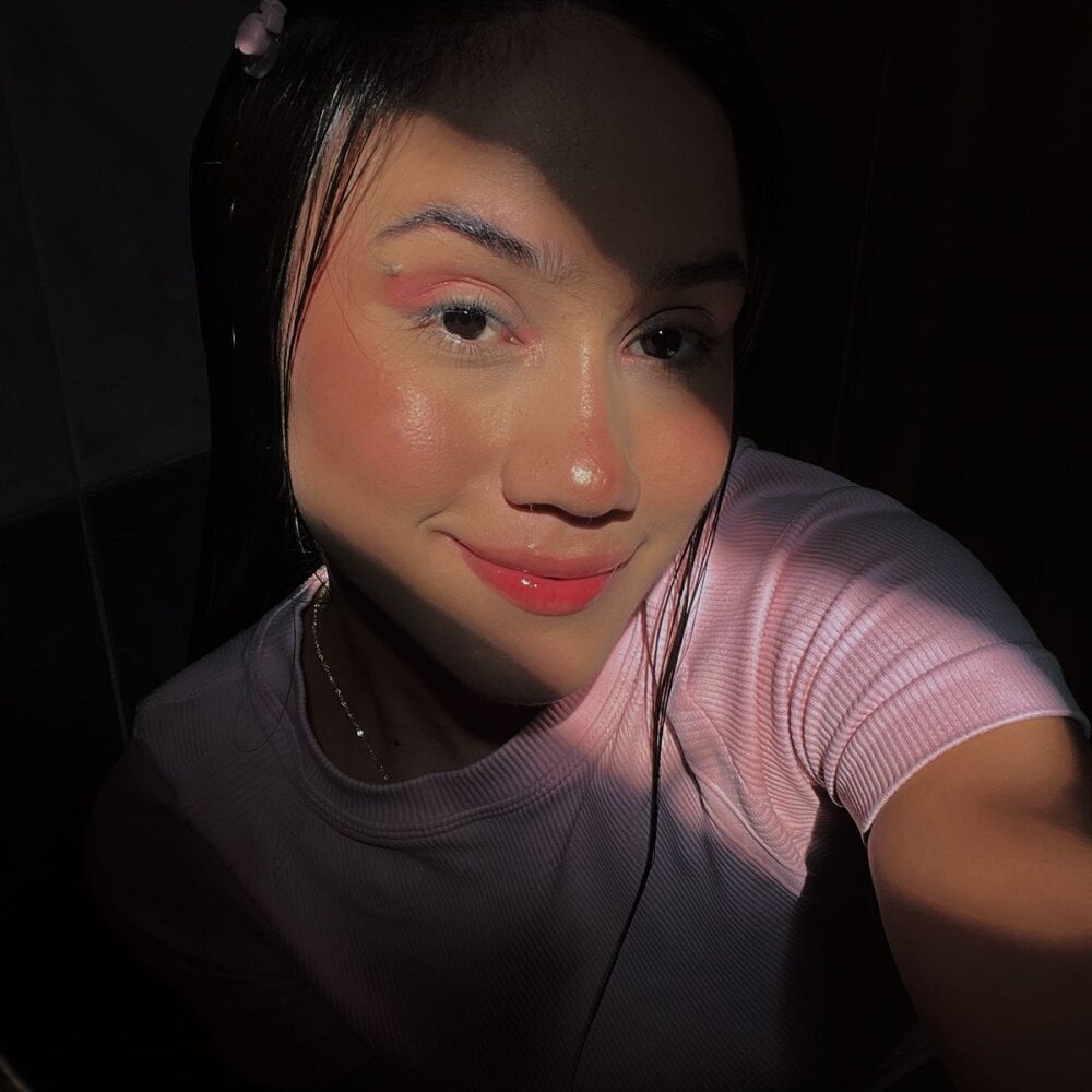 lizzy_kane's Offline XXX Chat