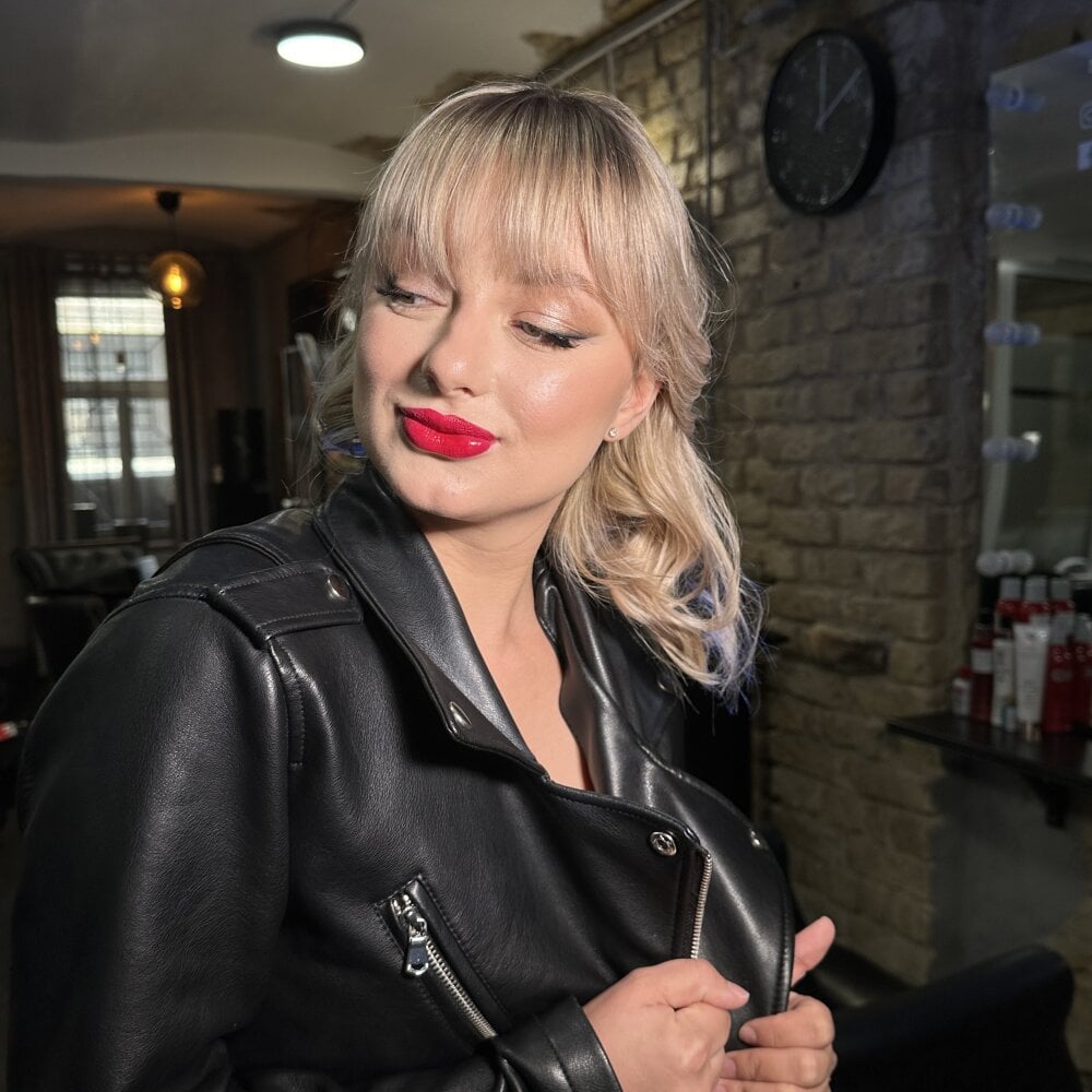 Blonde20 profile