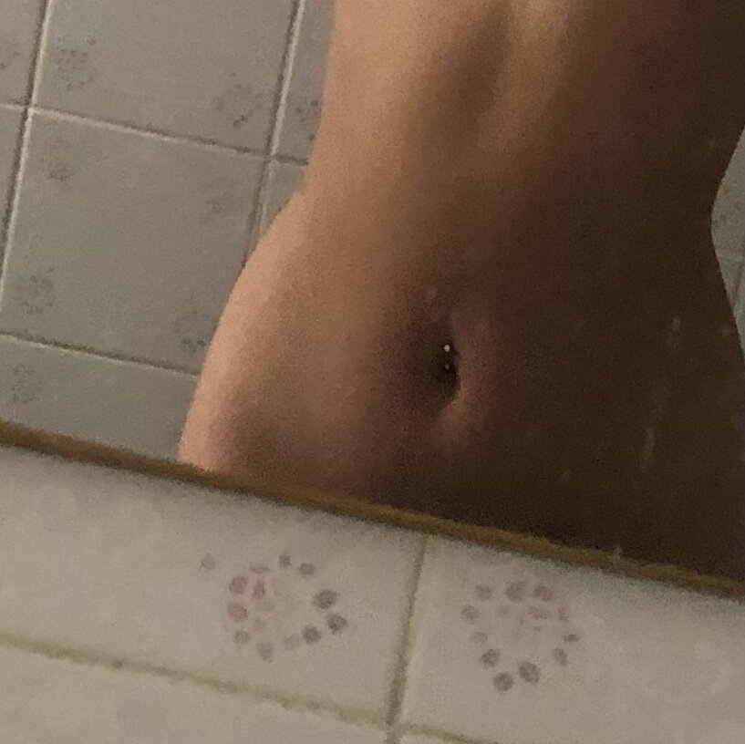 Live sex webcam photo for babyhoneyl #281023410