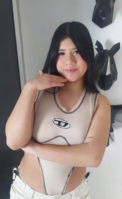 AslyyCuteeX
