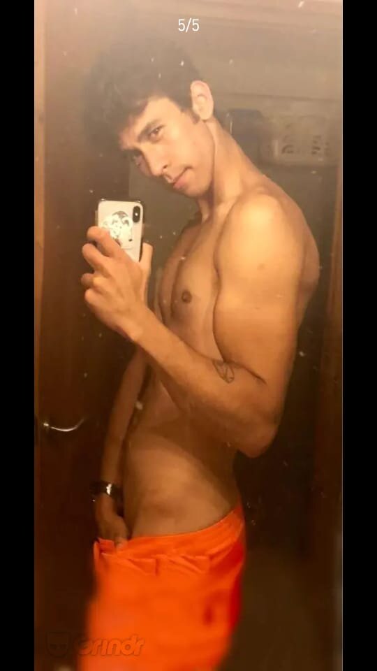 hothornyboy28