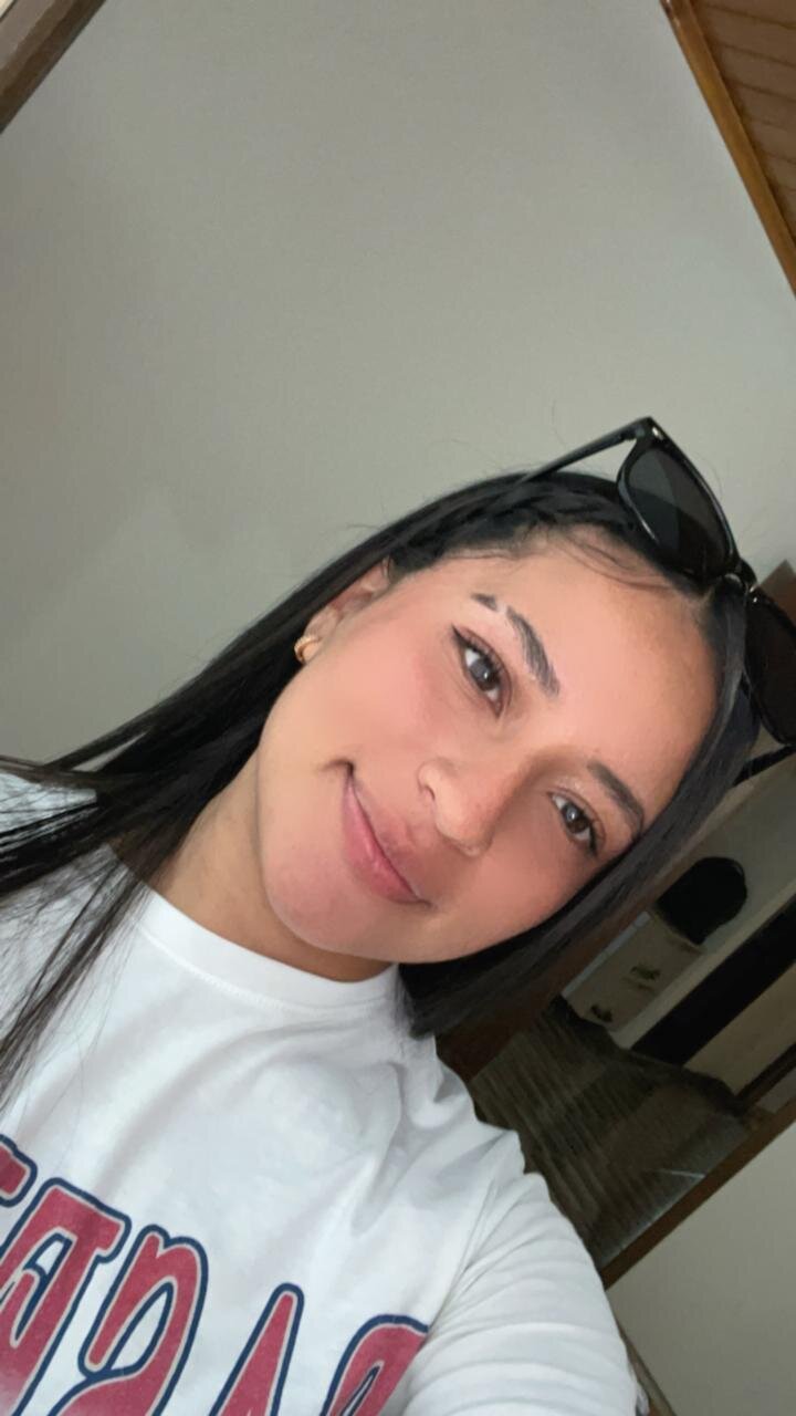 miajones20