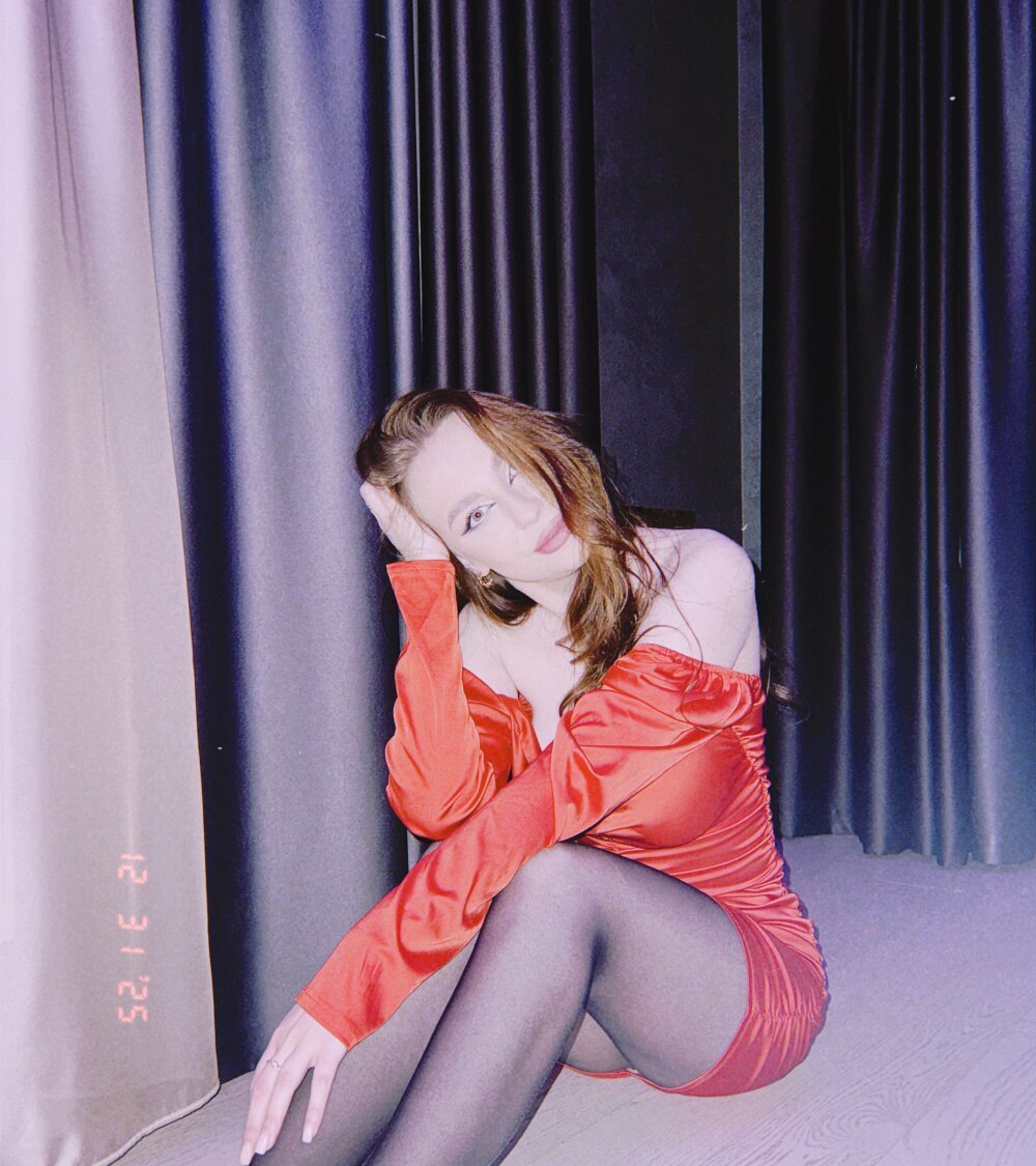 cam-performer.com warmmurr livesex profile in caucasian cams