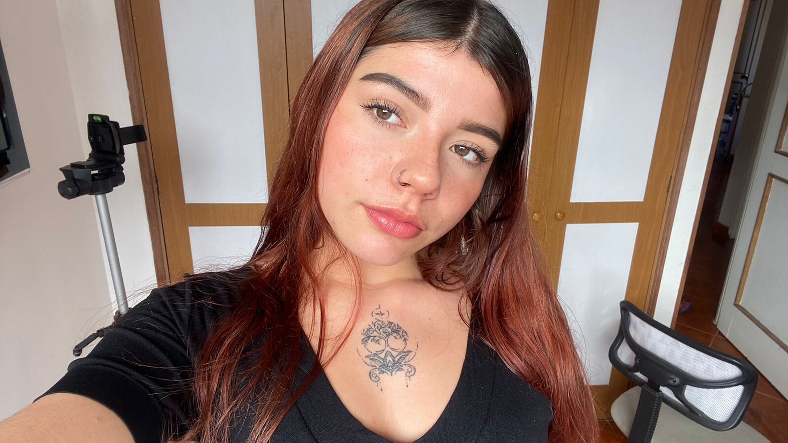 chloe_davis