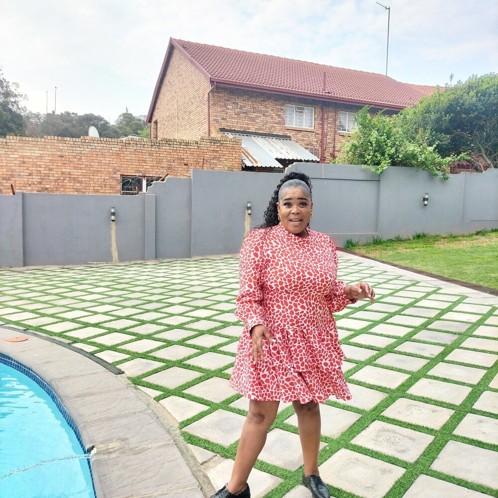 watchgirlcam.com bigsexymama2 livesex profile in the-garden-of-eden cams