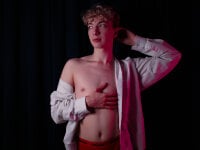 TrevorBenson's webcam live show