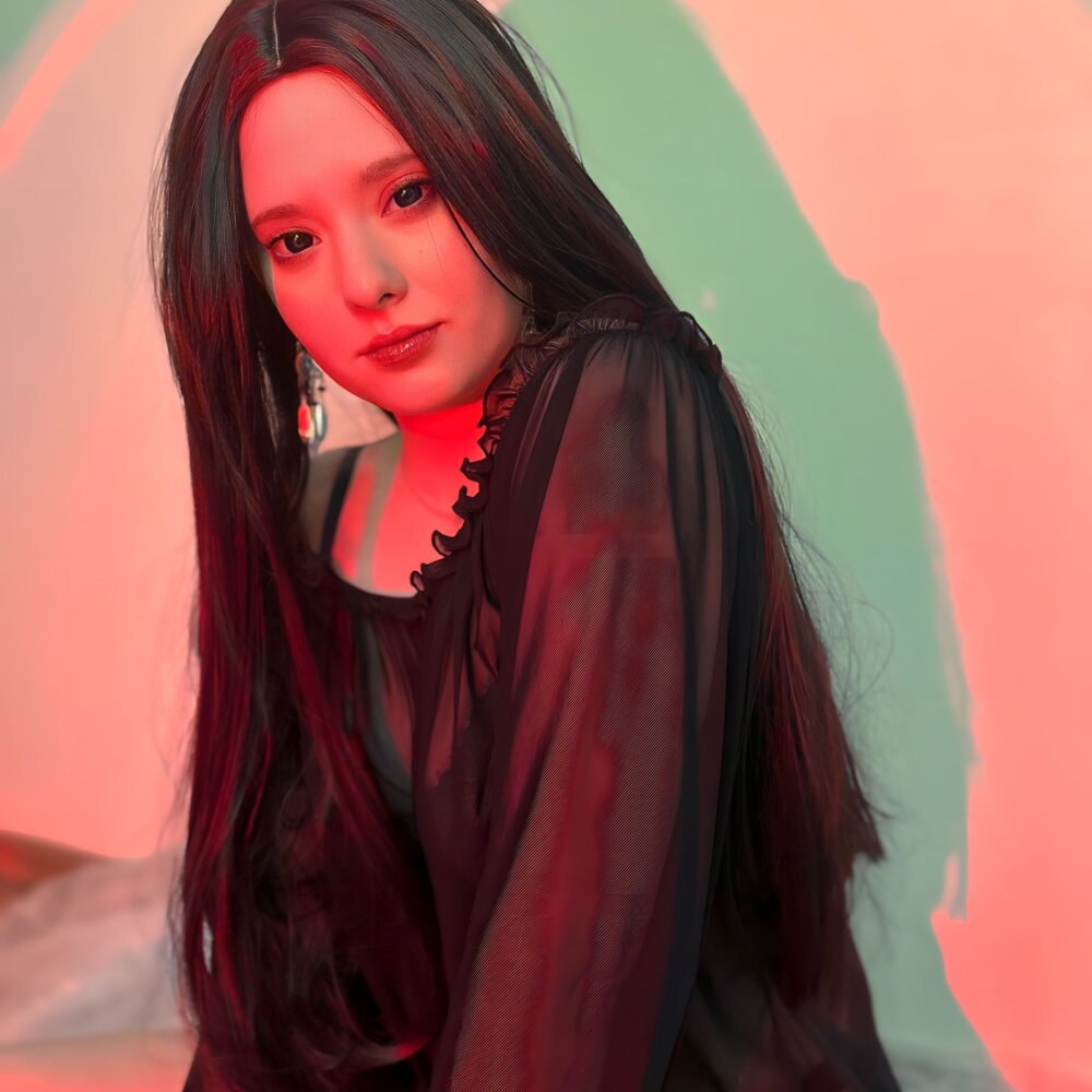 Live sex webcam photo for Aemilia_ #289990616