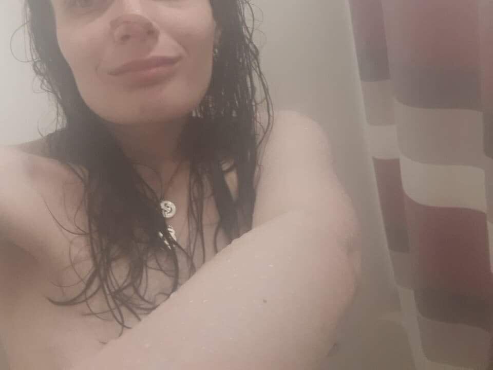 Live sex webcam photo for ShyKittenPlays3Some #290383564