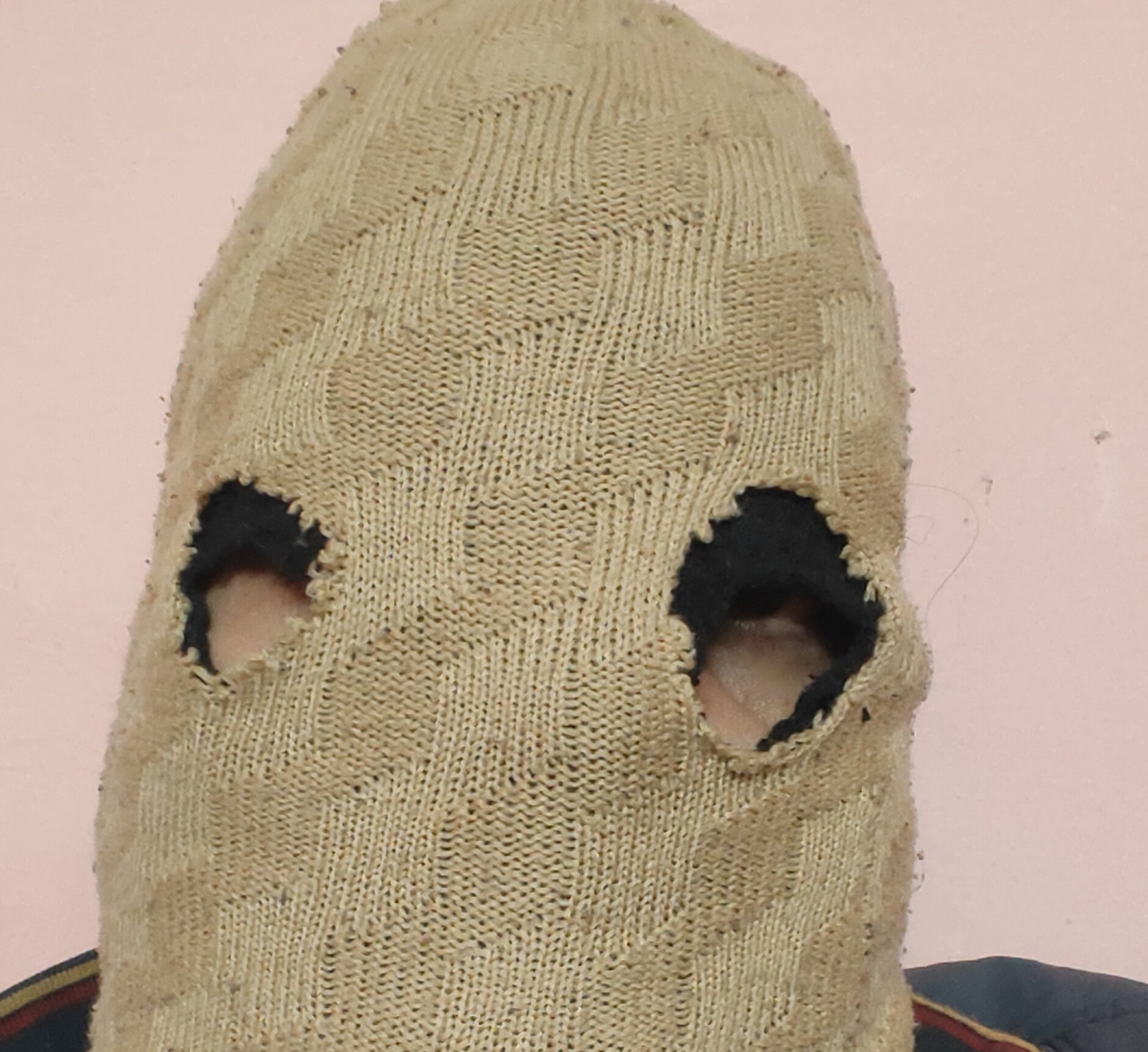 Masked_Couple420