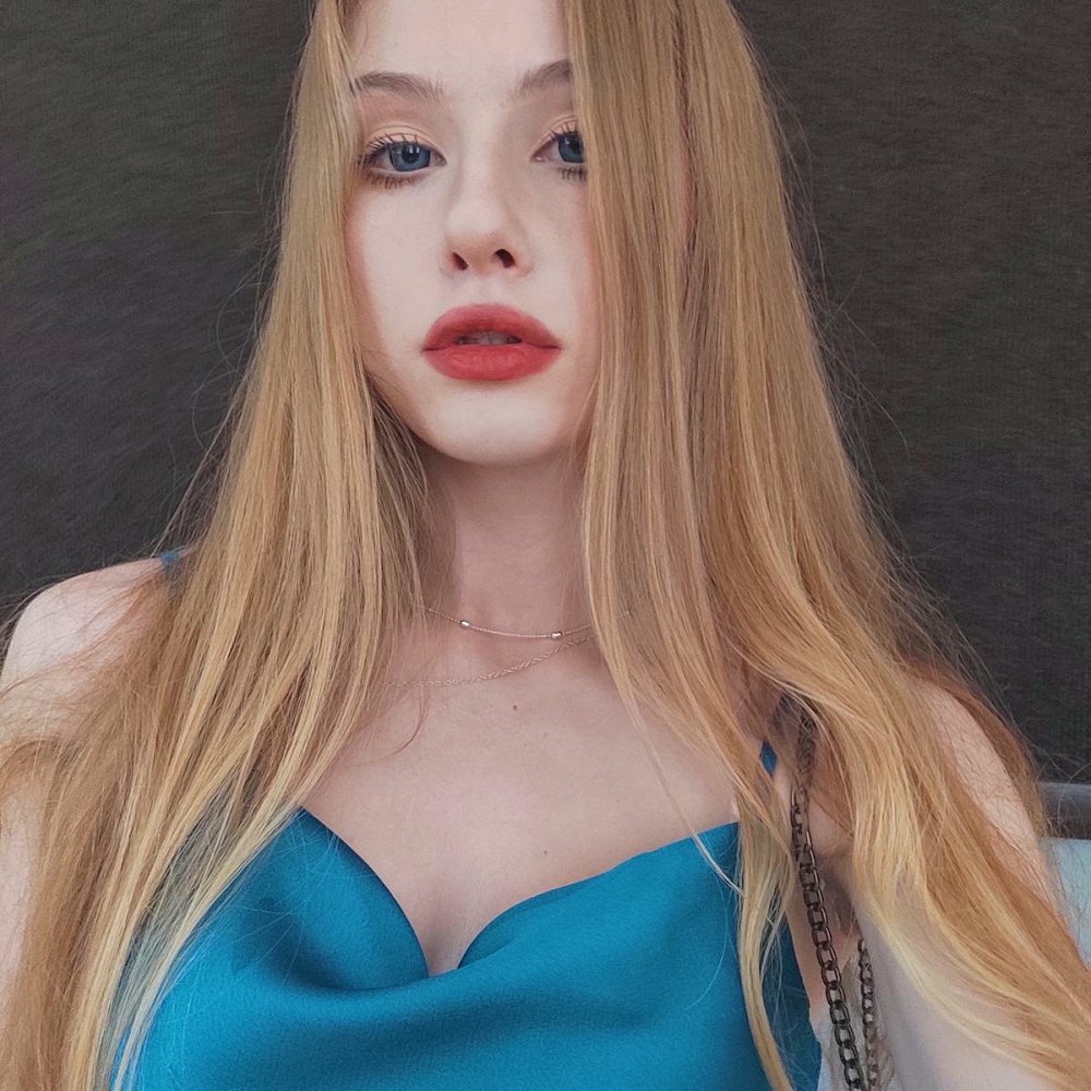 DanielKristin's Offline Chat Room