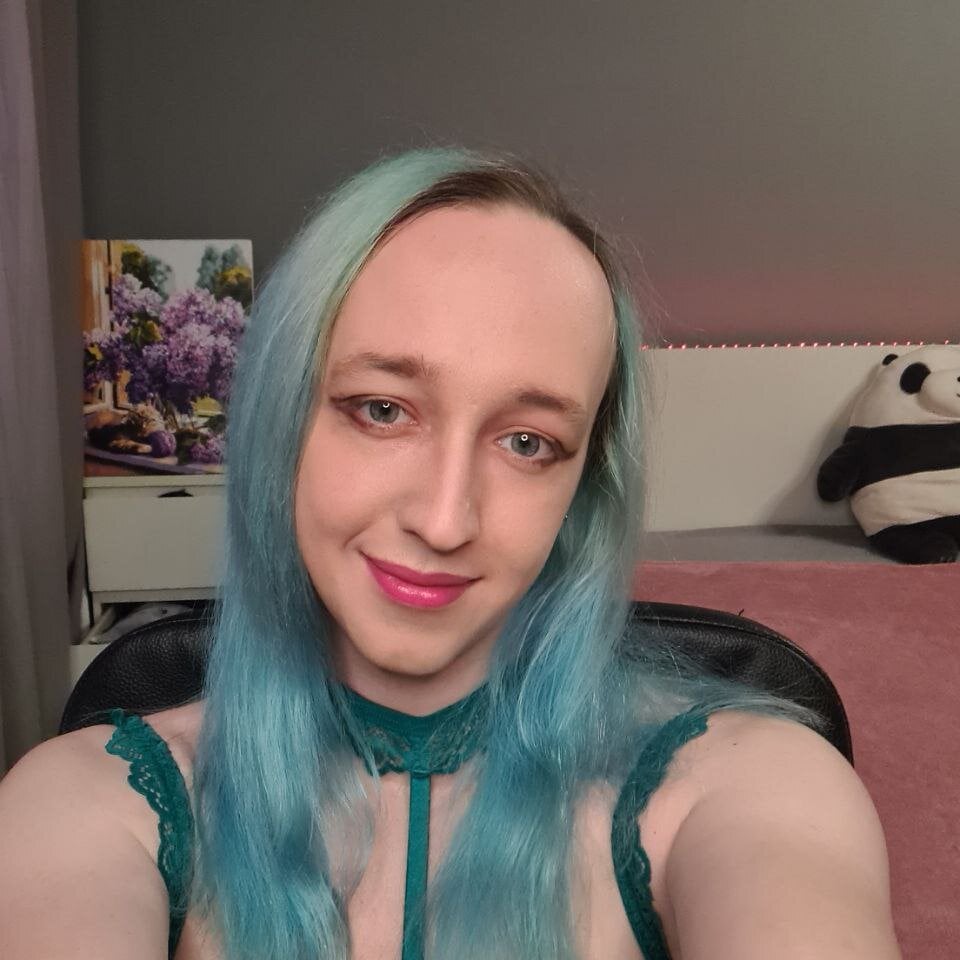 Live sex webcam photo for TheTrixy #289989054