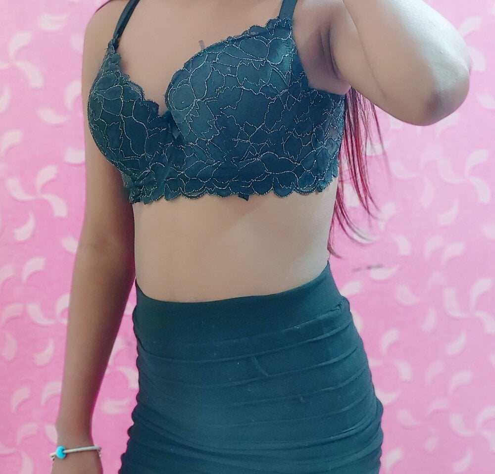 glamcambabes.com its-suhani livesex profile in india cams