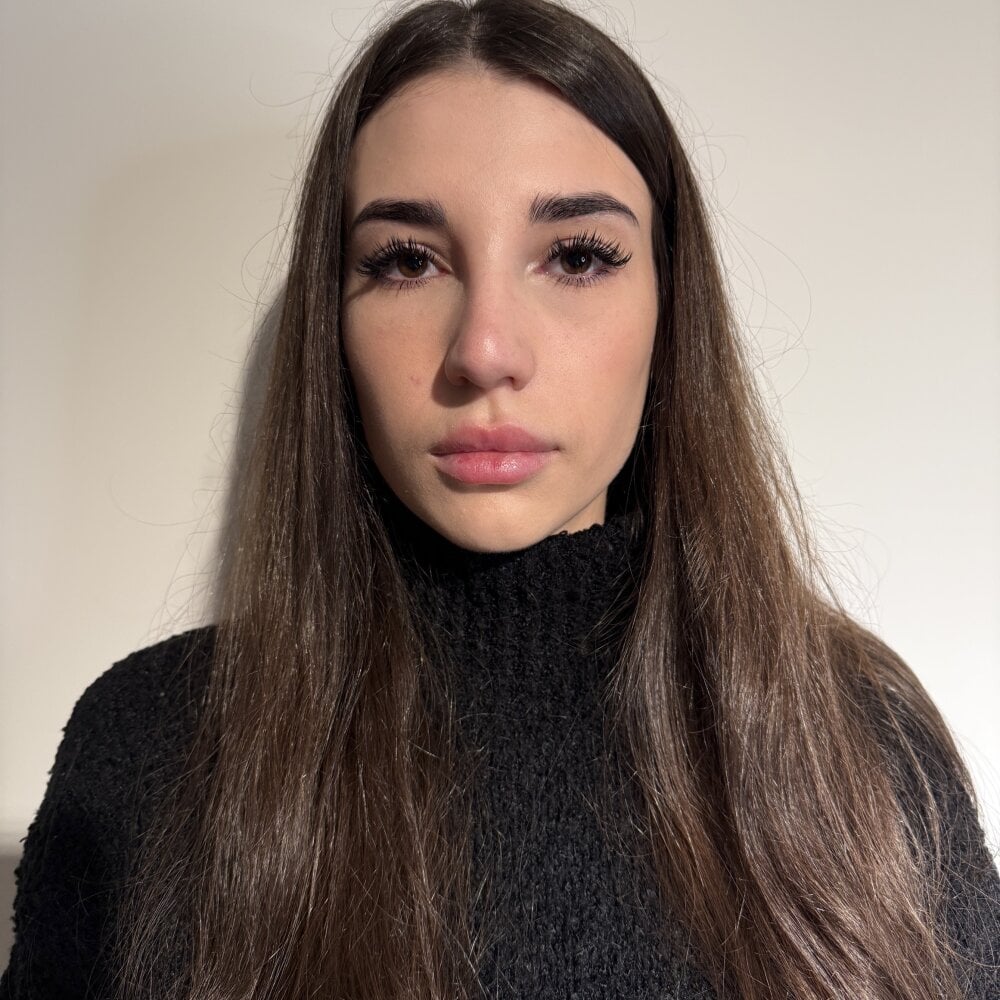 pornos.live shennakoerper livesex profile in lesbian cams