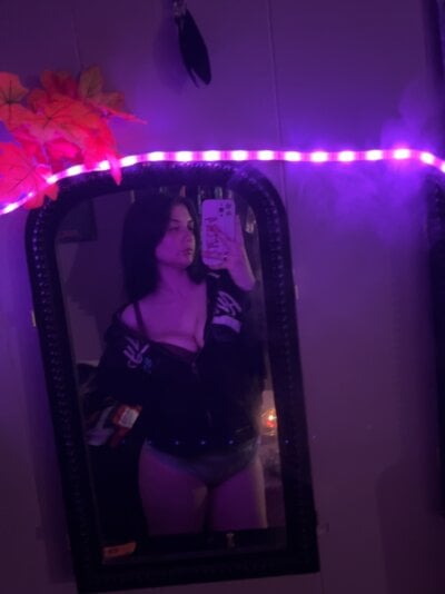 itzcheyduh on StripChat