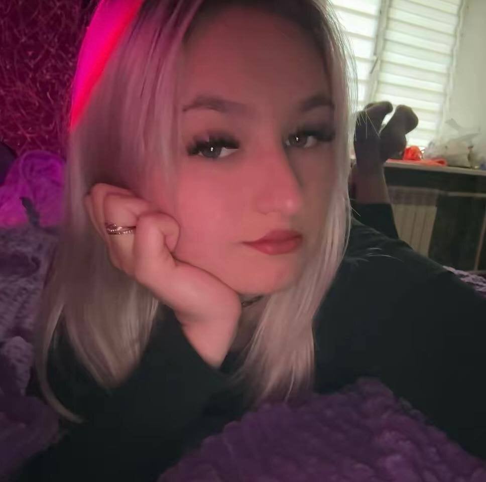 دردشة grase_neon الجنسية دون اتصال