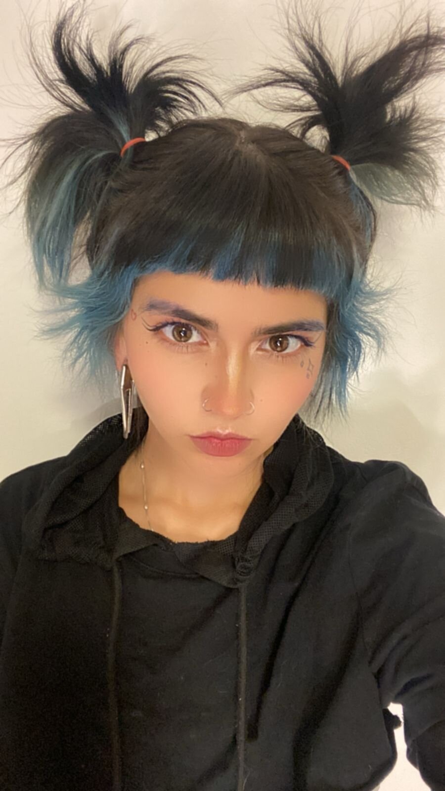 chi_kitty_shy