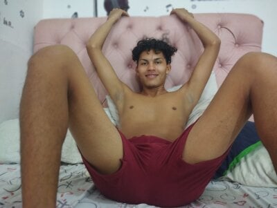 toto_nev from stripchat