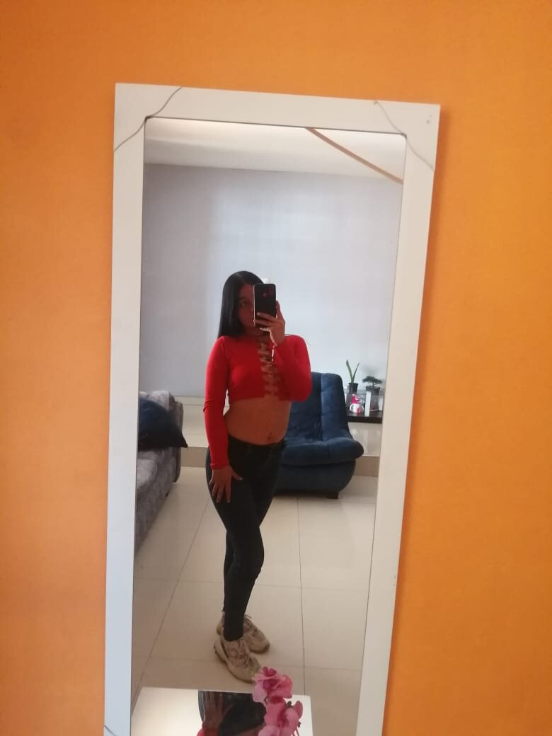 naughty_littlee