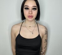 WilonaFarthing's Offline XXX Chat