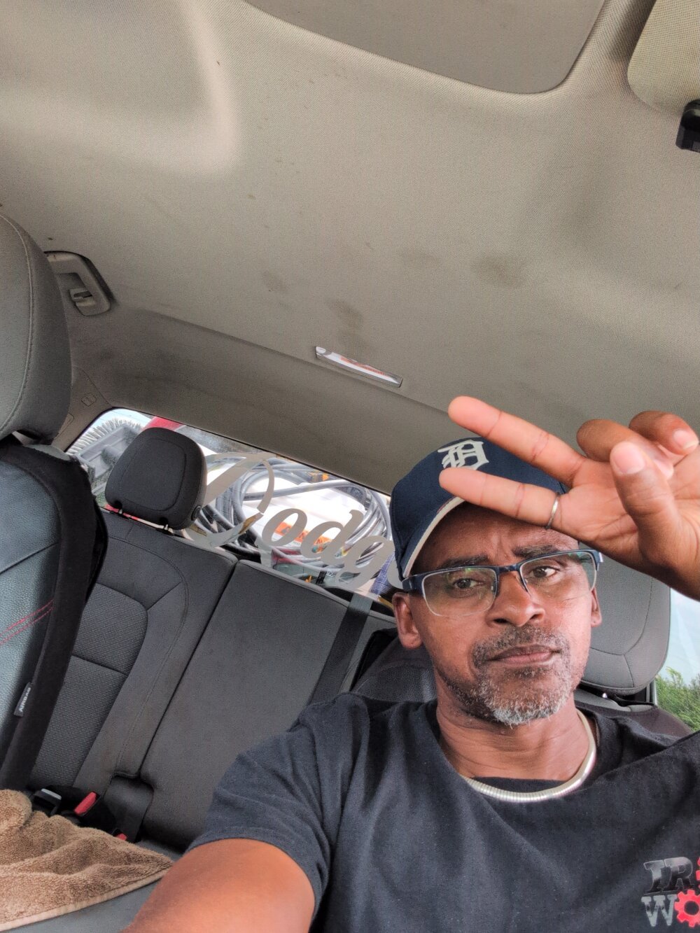 Hookdo: офлайн-секс-чат