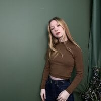 DeniseMartell's Offline Chat Room