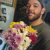 YesDaddy8004's Offline Chat Room