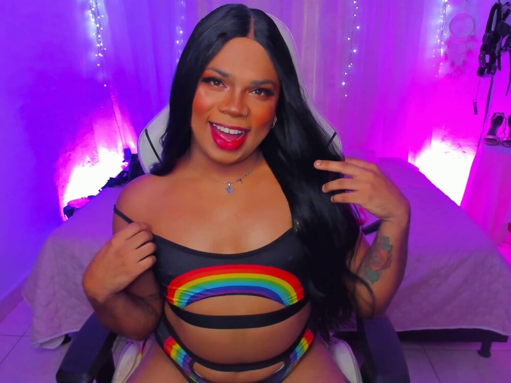 Live sex webcam photo for CuteRomi #290068989