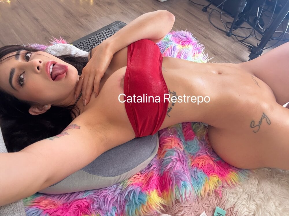 CATALINA_RESTREPO's Offline Chat Room