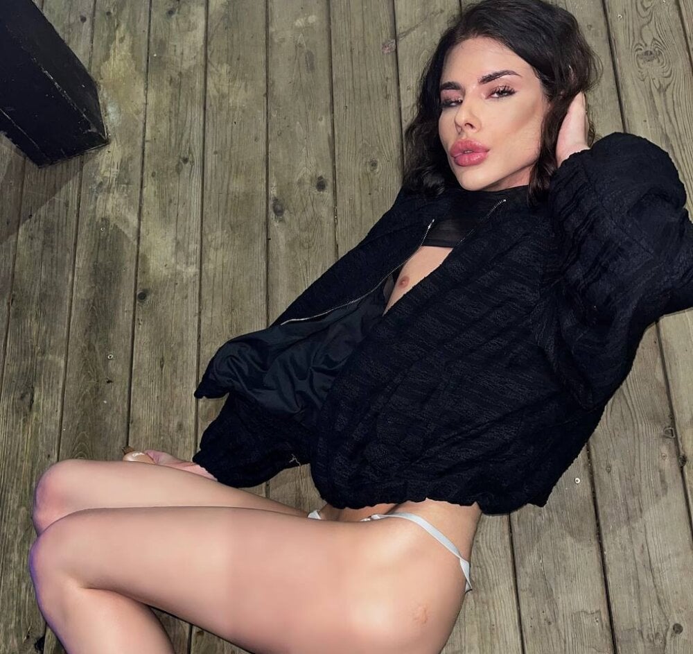 CarolBarker's Offline XXX Chat