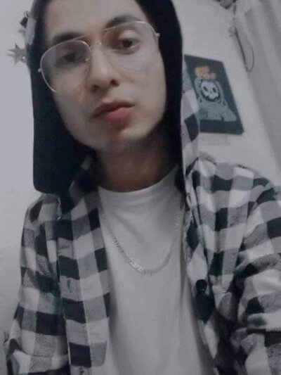 izan_lattin from stripchat