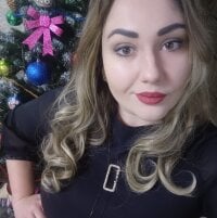 Nora_Lexy's Offline Chat Room